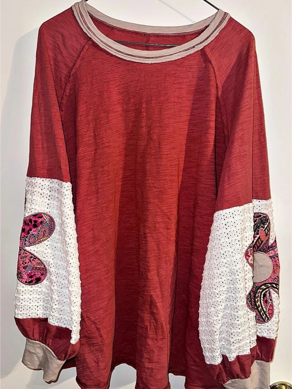 Universal Thread floral Sleeve Tunic in Red & White Size 2XL Like New